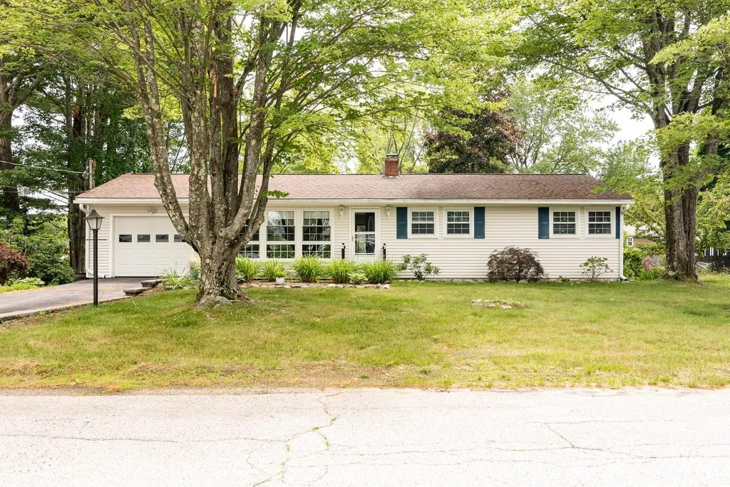 16 James Avenue Sanford ME 04073