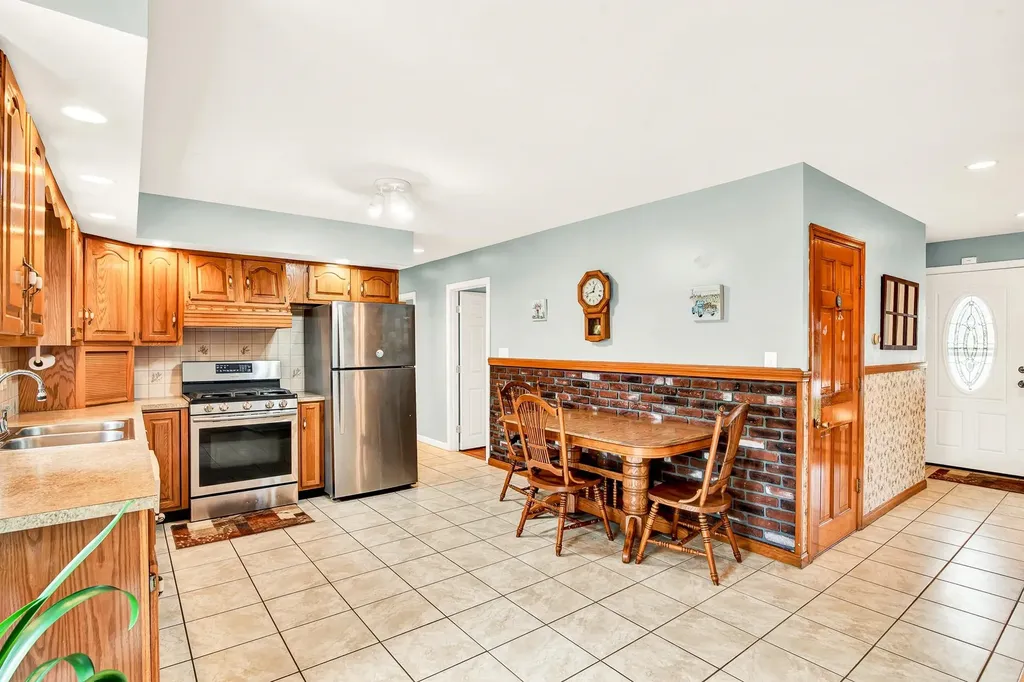 16 James Avenue Sanford ME 04073