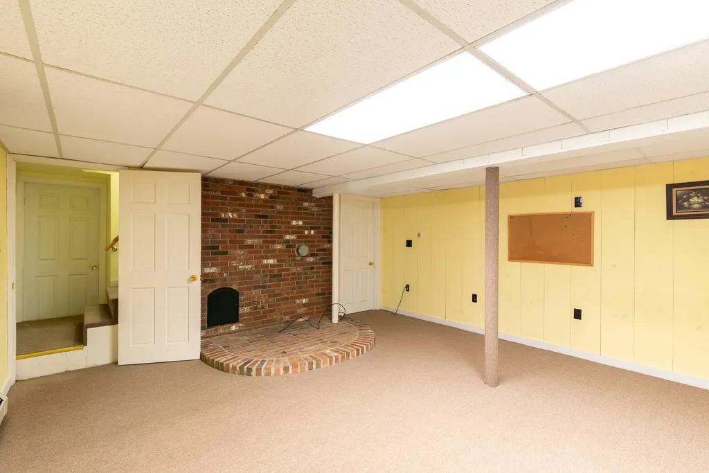 16 James Avenue Sanford ME 04073