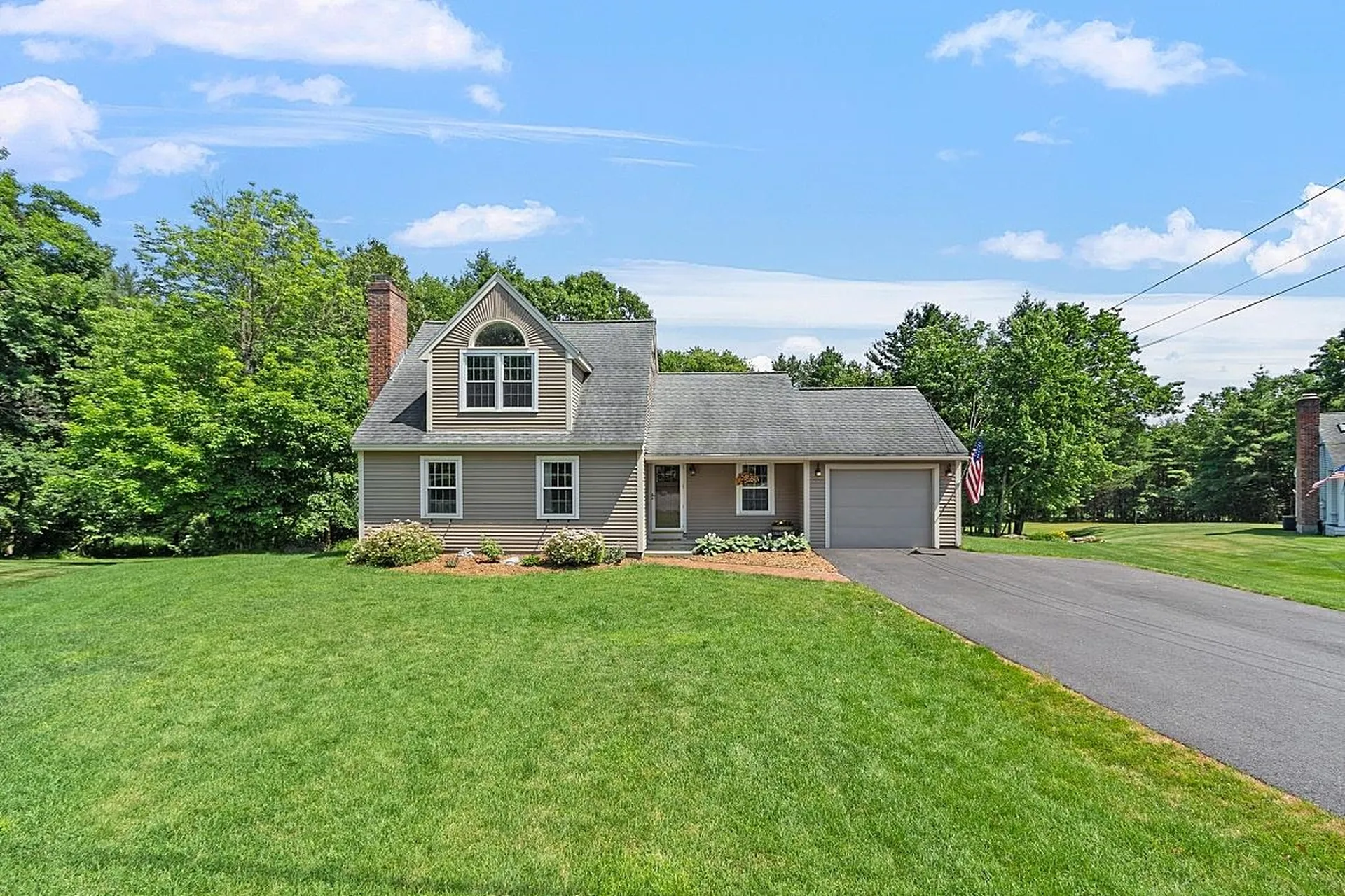 35 Quail Court Manchester NH 03109