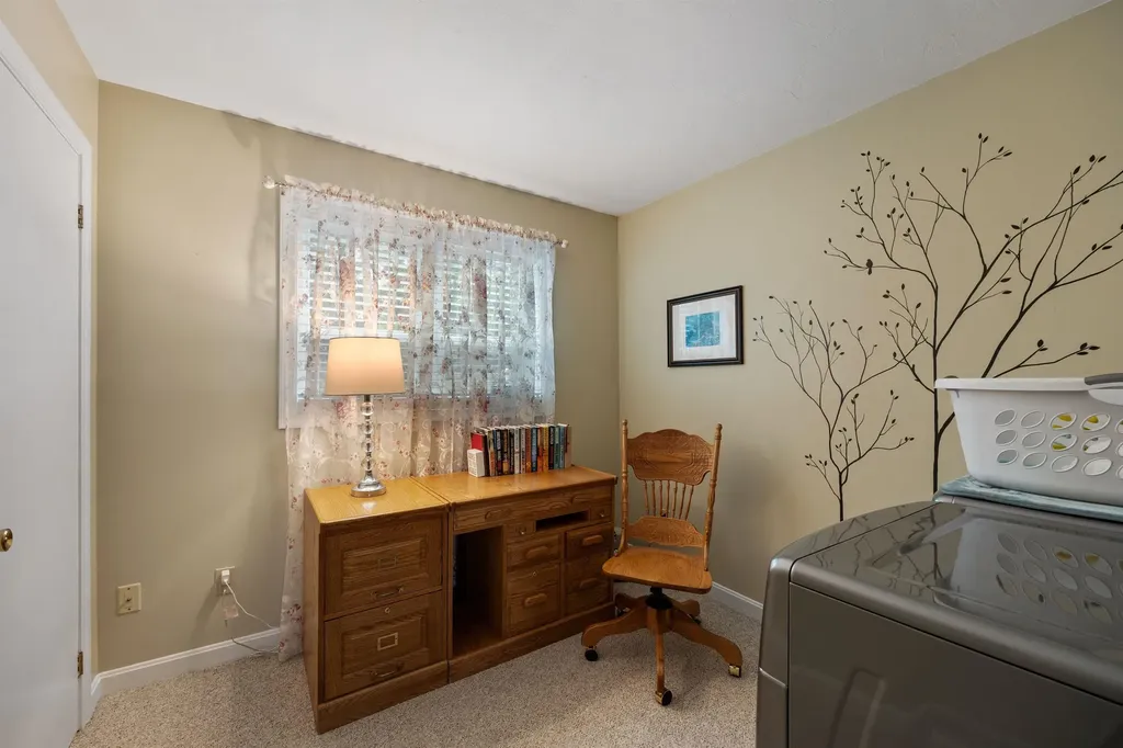 19 Parade Road Meredith NH 03253