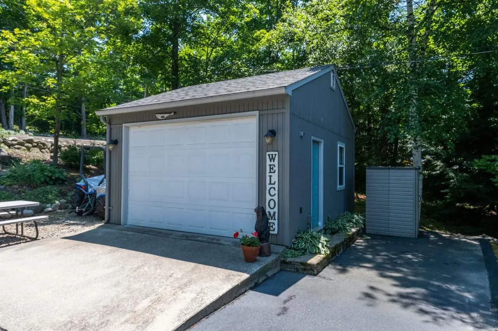 19 Parade Road Meredith NH 03253