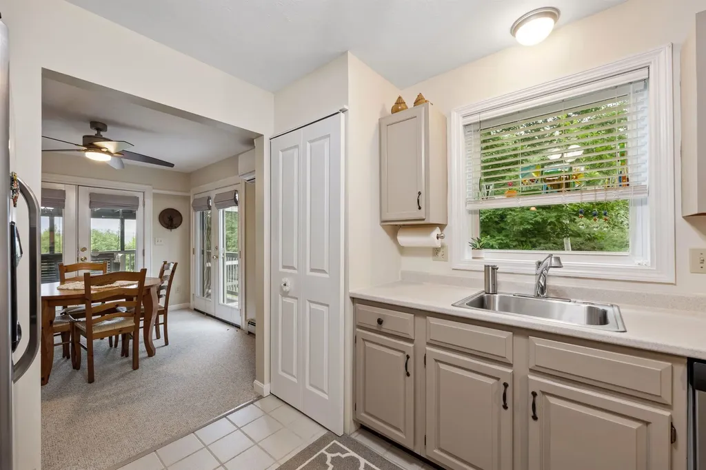 19 Parade Road Meredith NH 03253