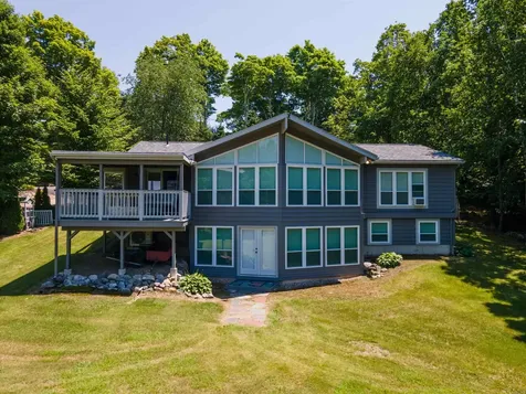 19 Parade Road Meredith NH 03253