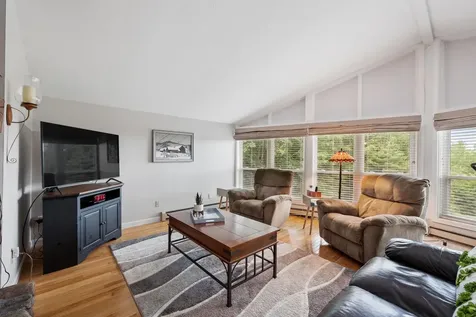 19 Parade Road Meredith NH 03253