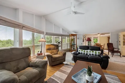 19 Parade Road Meredith NH 03253
