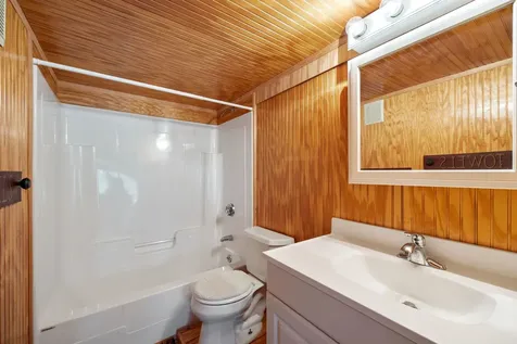 19 Parade Road Meredith NH 03253