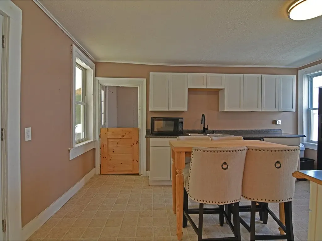 20 Ferris Street St. Albans City VT 05478-1721