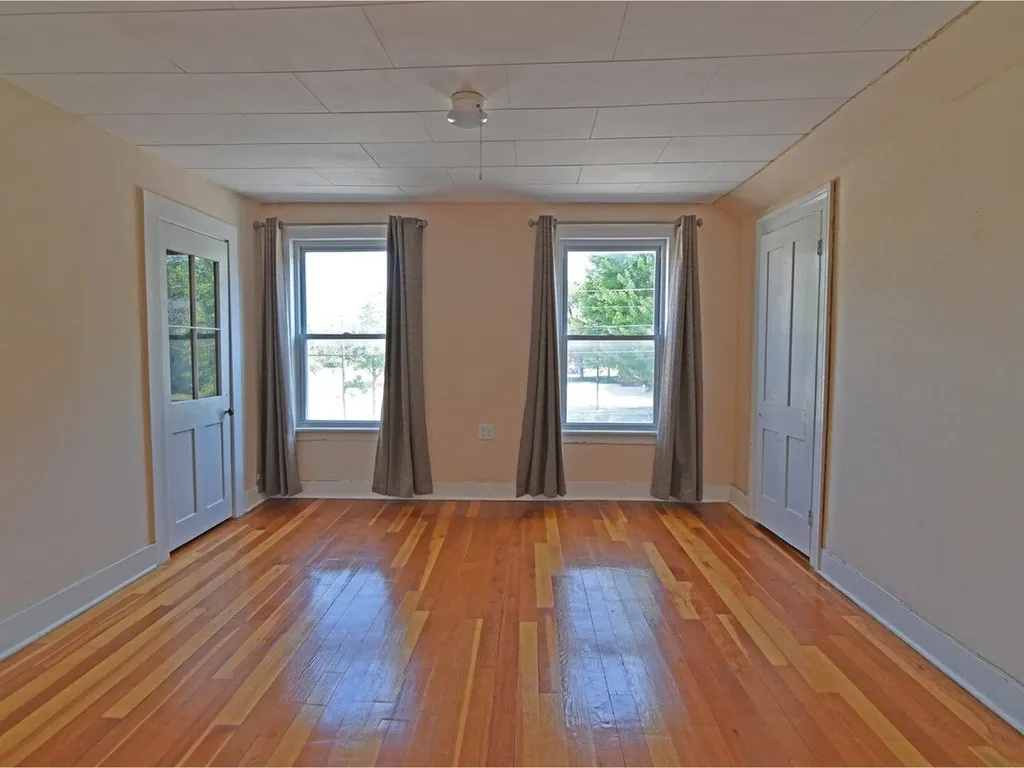 20 Ferris Street St. Albans City VT 05478-1721
