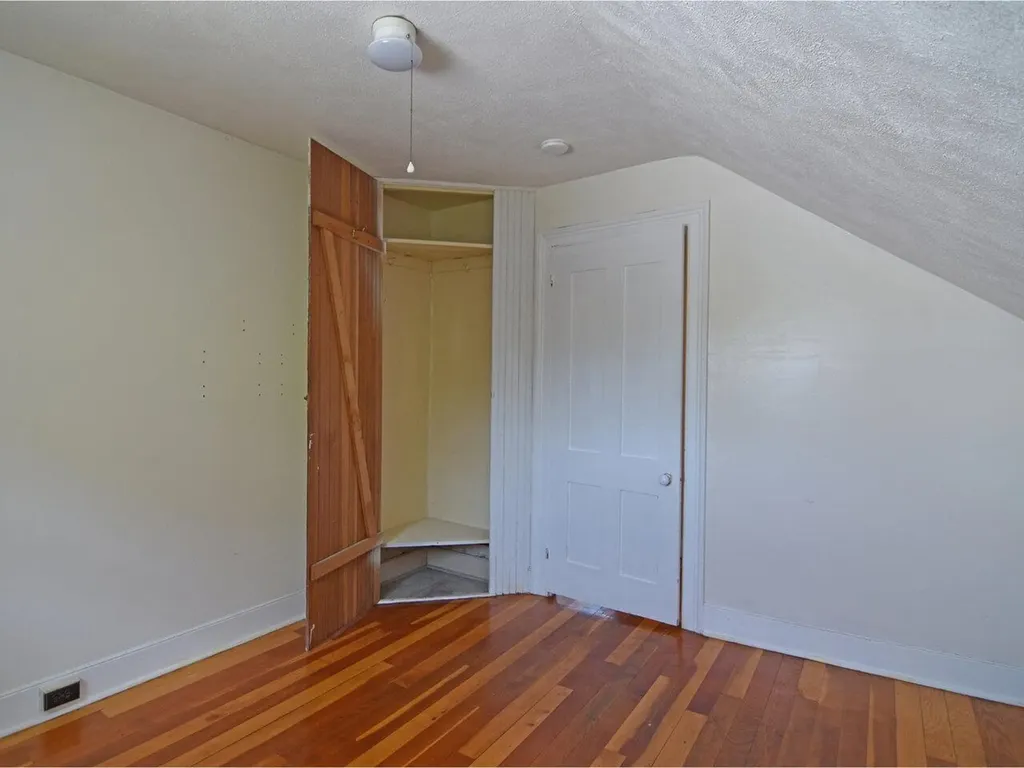 20 Ferris Street St. Albans City VT 05478-1721