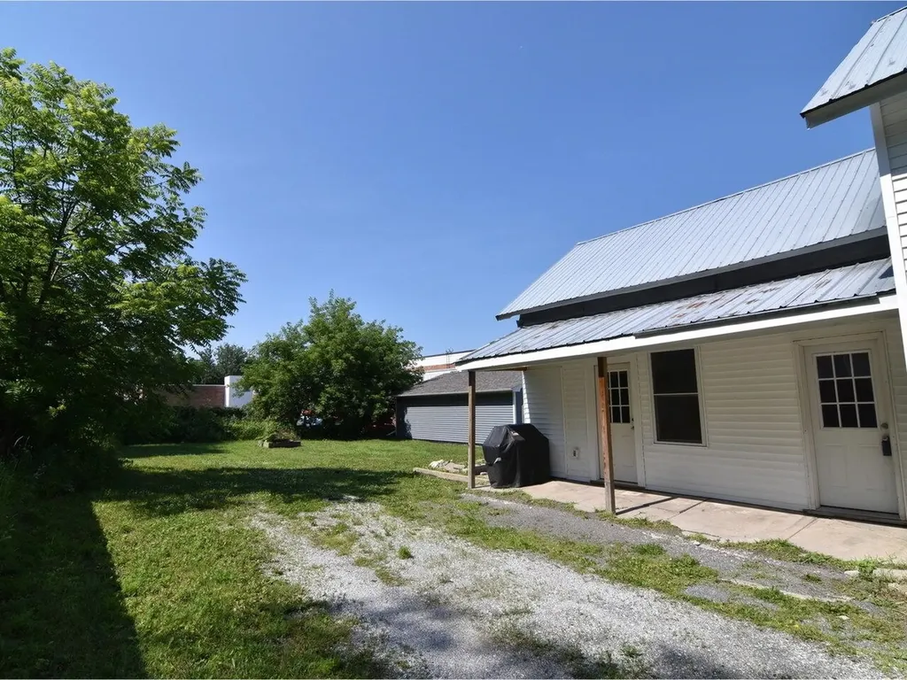 20 Ferris Street St. Albans City VT 05478-1721