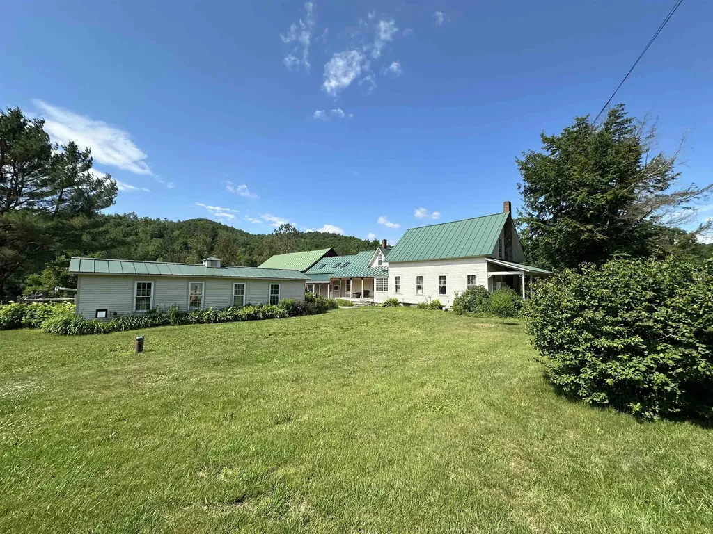 8754 Pomfret Road Pomfret VT 05053