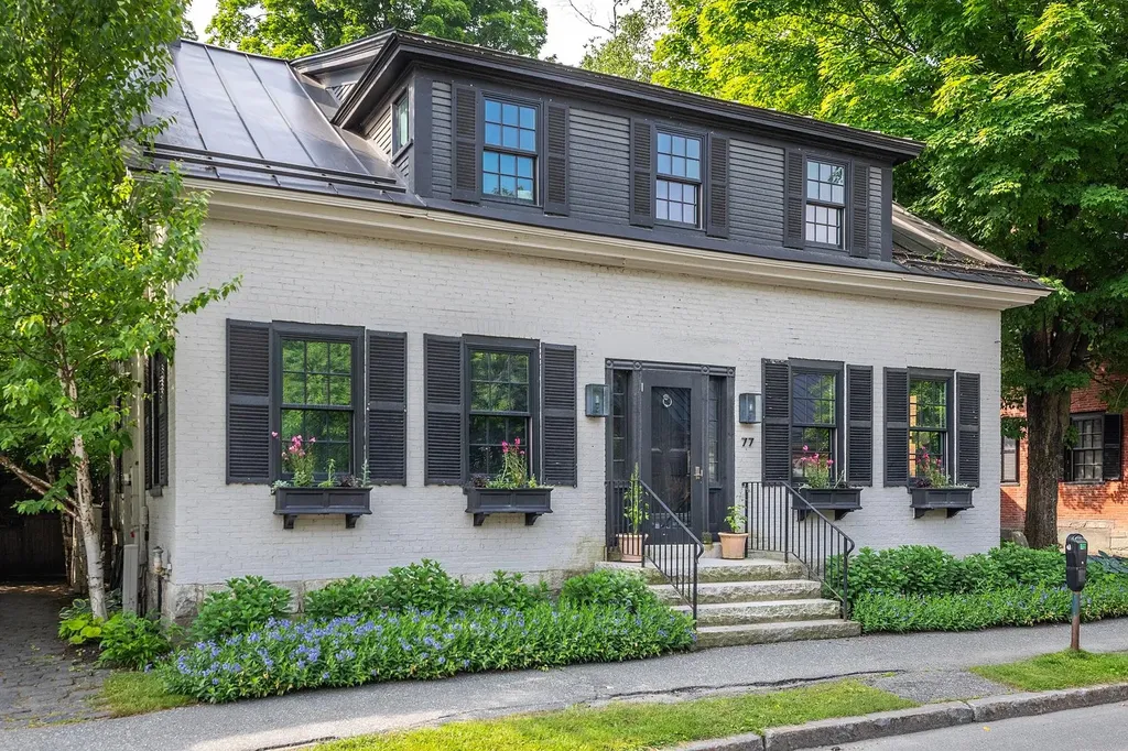 77 Central Street Woodstock VT 05091