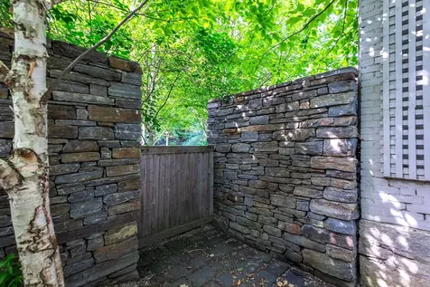 77 Central Street Woodstock VT 05091