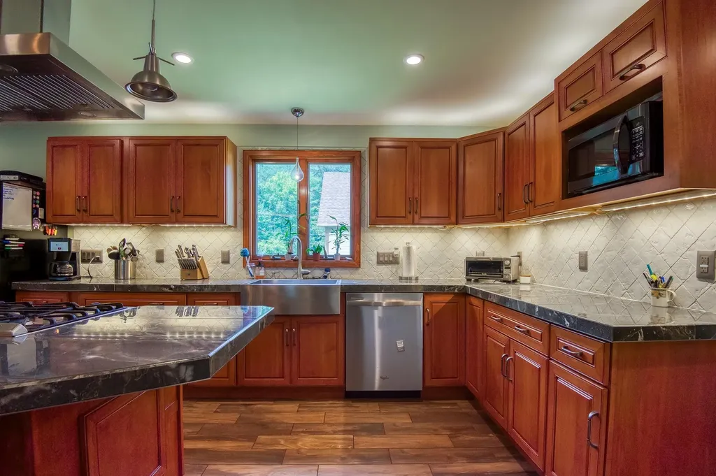 4 Highland Avenue Lisbon NH 03585