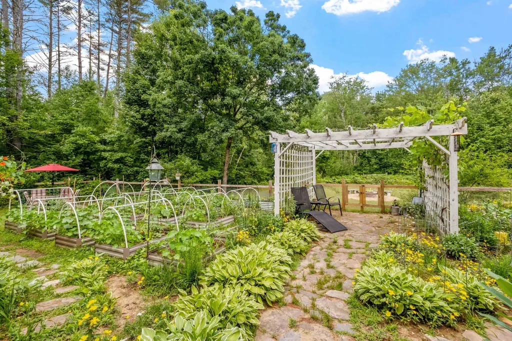 87 Shaw Hill Road Sanbornton NH 03269