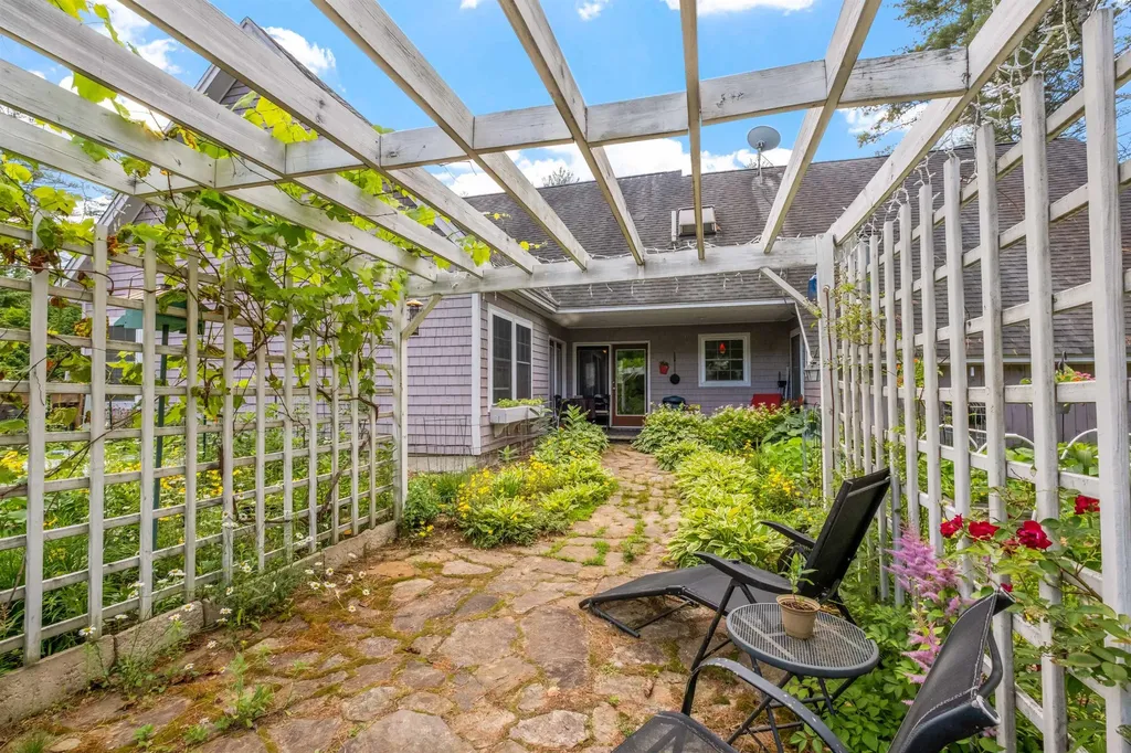 87 Shaw Hill Road Sanbornton NH 03269