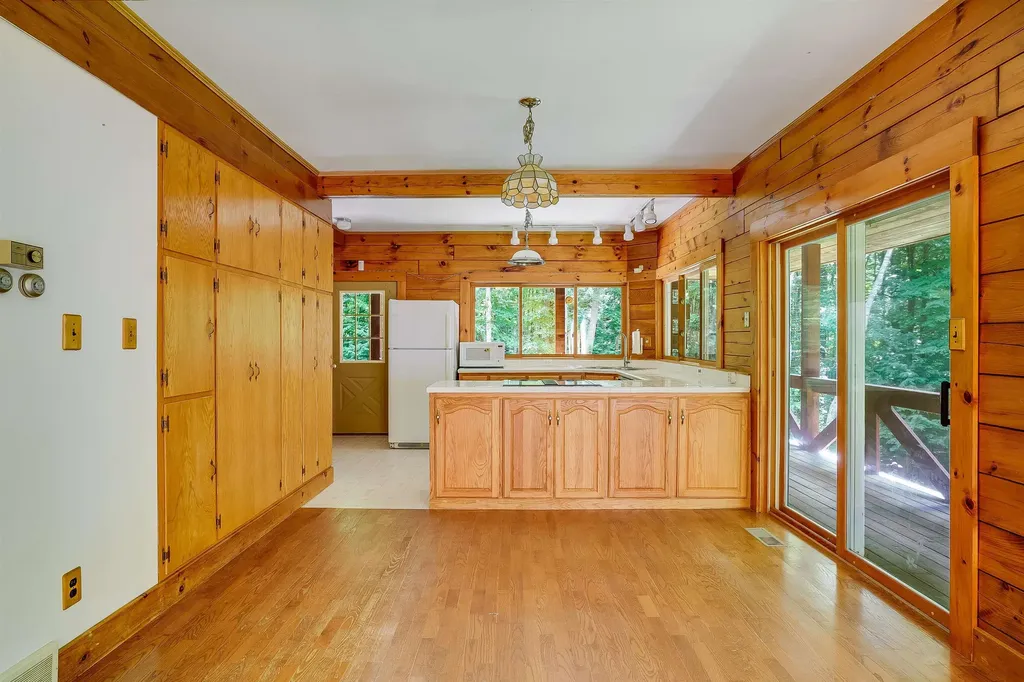 151 Hall Road Hillsborough NH 03244