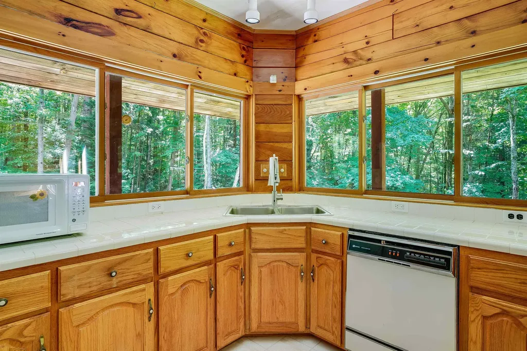 151 Hall Road Hillsborough NH 03244