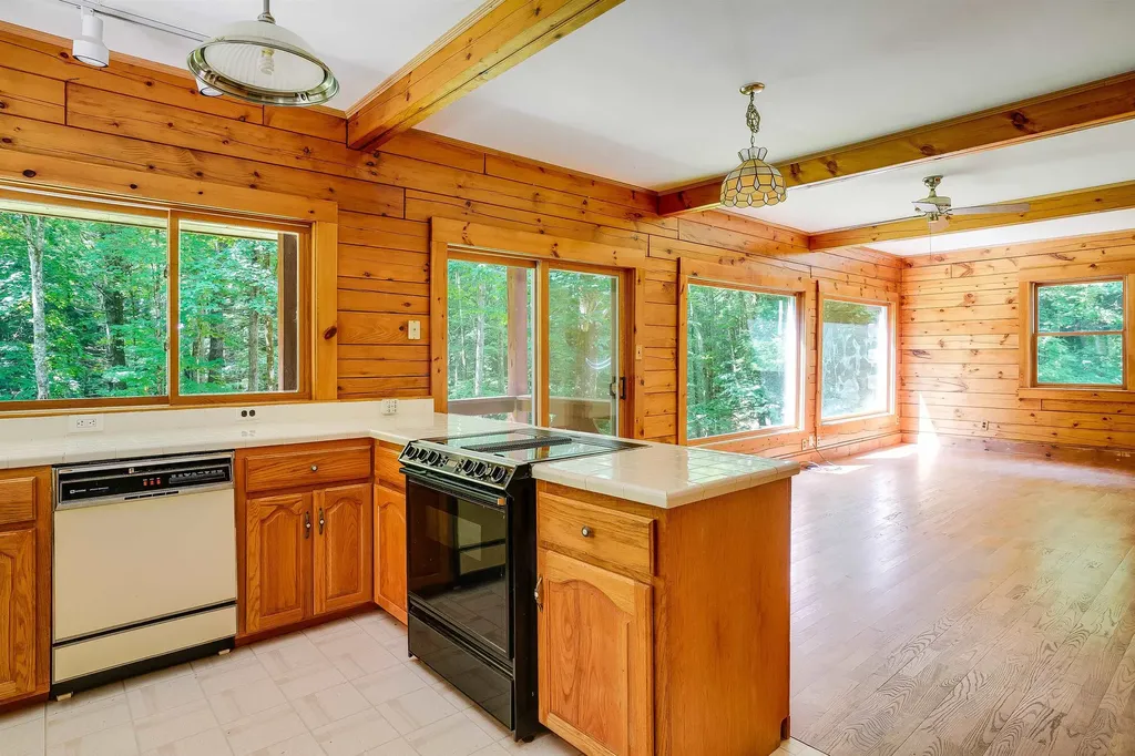 151 Hall Road Hillsborough NH 03244
