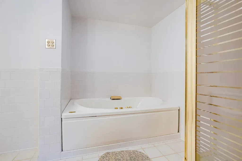 151 Hall Road Hillsborough NH 03244