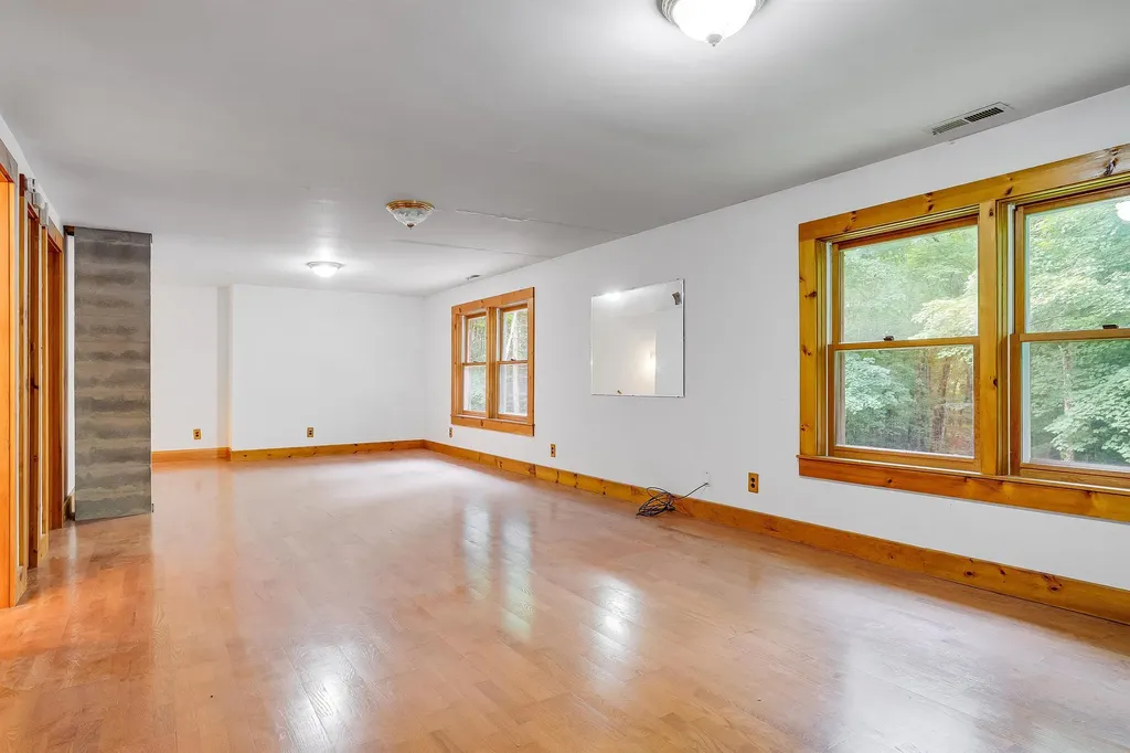 151 Hall Road Hillsborough NH 03244