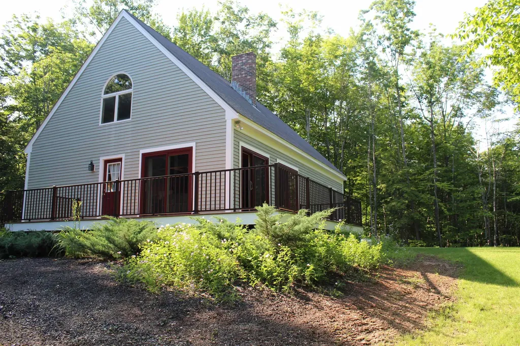 10 Pickering Road Bartlett NH 03812