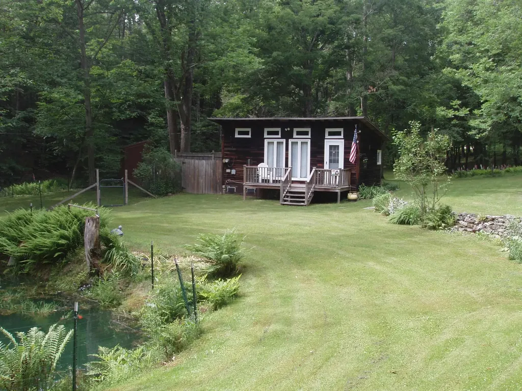 299 Campbell Road Sandgate VT 05250