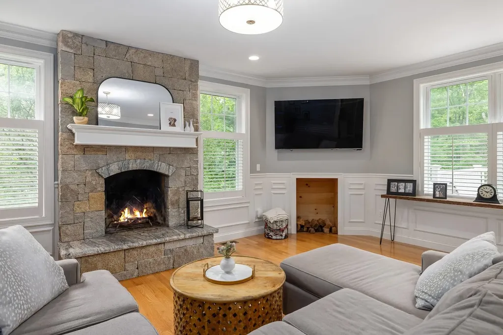 41 Chisholm Farm Drive Stratham NH 03885