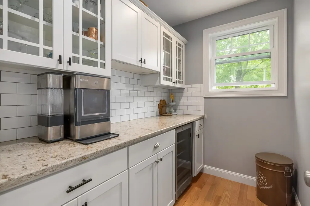 41 Chisholm Farm Drive Stratham NH 03885