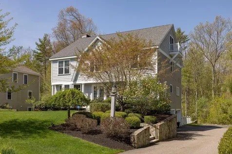 41 Chisholm Farm Drive Stratham NH 03885