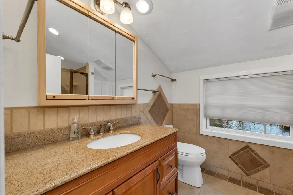 417 Weirs Road Gilford NH 03249