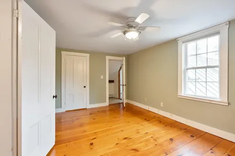 102 Davis Road Bradford NH 03221