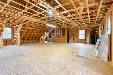 102 Davis Road Bradford NH 03221