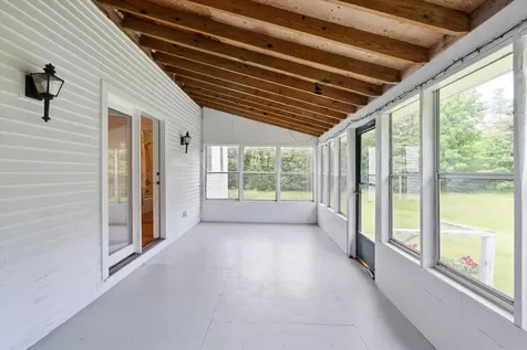 102 Davis Road Bradford NH 03221