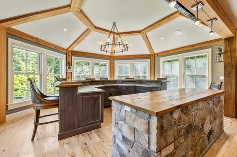 17 West Branch Road Winhall VT 05340