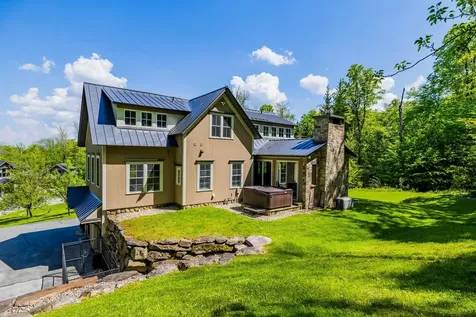 17 West Branch Road Winhall VT 05340