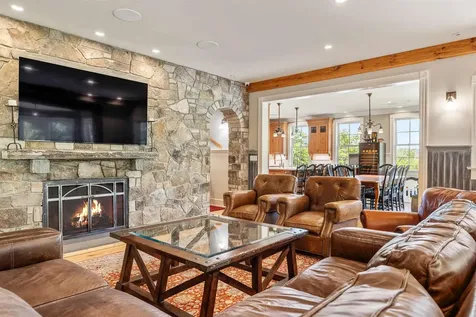17 West Branch Road Winhall VT 05340