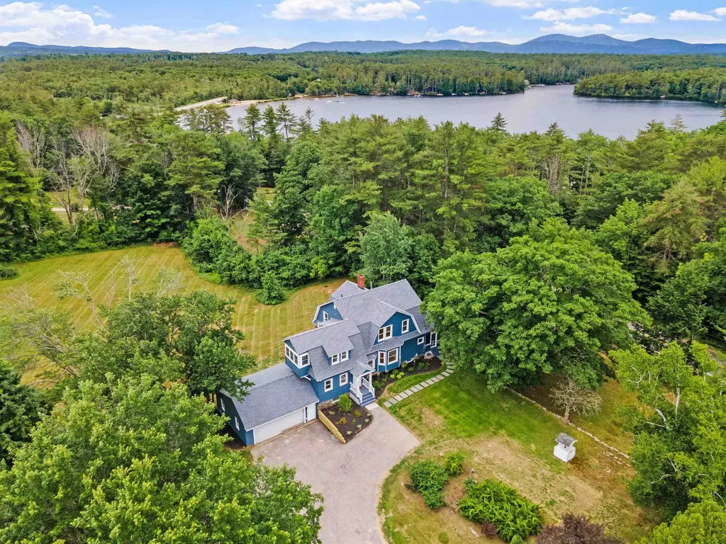 245 Governor Wentworth Highway Tuftonboro NH 03853