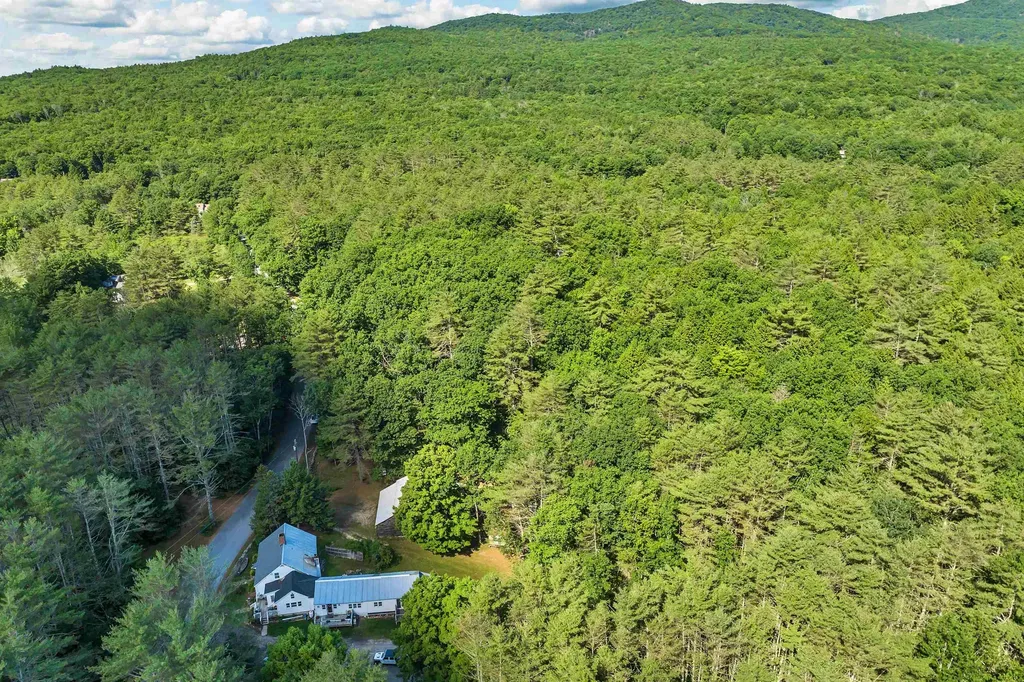 32 Hermit Woods Road Sanbornton NH 03269