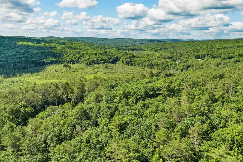 32 Hermit Woods Road Sanbornton NH 03269