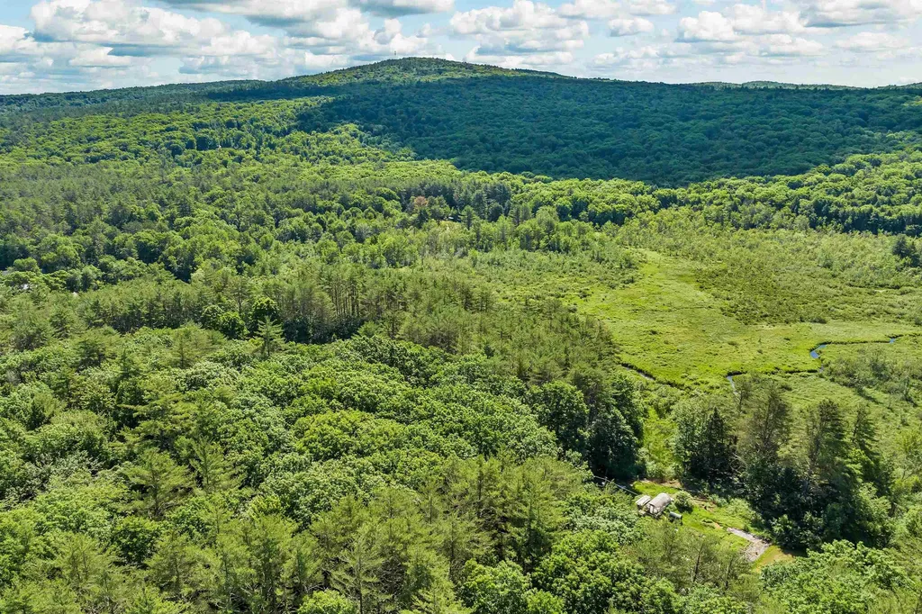 32 Hermit Woods Road Sanbornton NH 03269