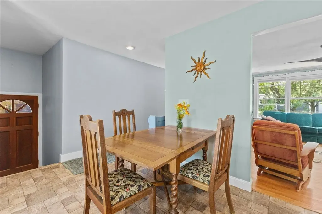 76 Venus Avenue Burlington VT 05408