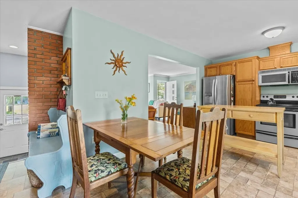 76 Venus Avenue Burlington VT 05408