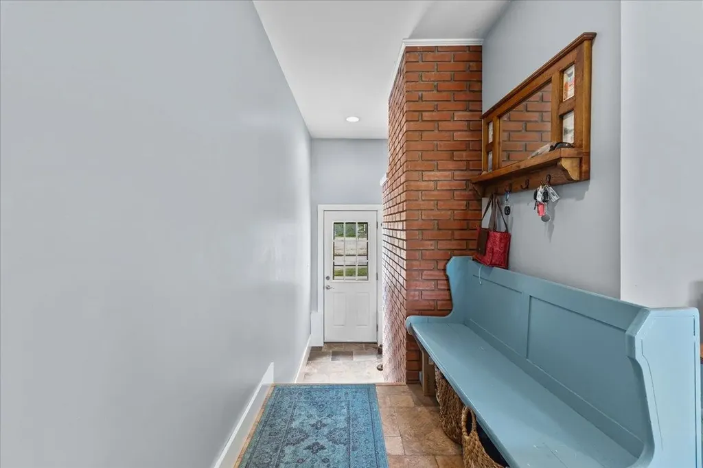 76 Venus Avenue Burlington VT 05408