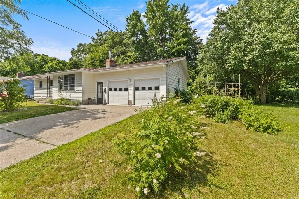 76 Venus Avenue Burlington VT 05408