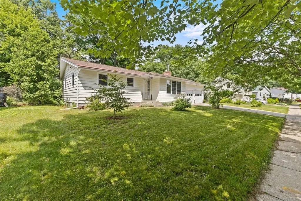 76 Venus Avenue Burlington VT 05408