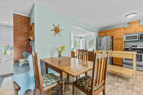76 Venus Avenue Burlington VT 05408