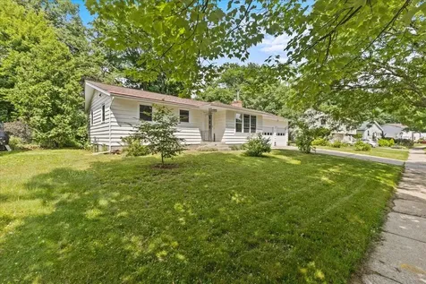 76 Venus Avenue Burlington VT 05408