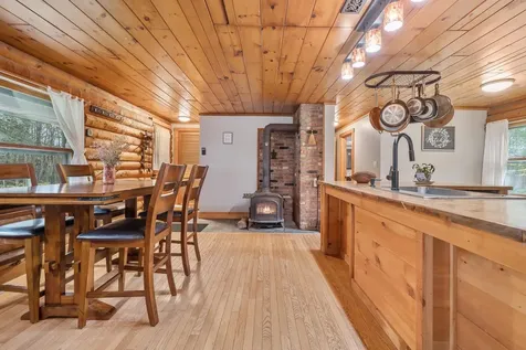 19 Lord Road Hartland VT 05048